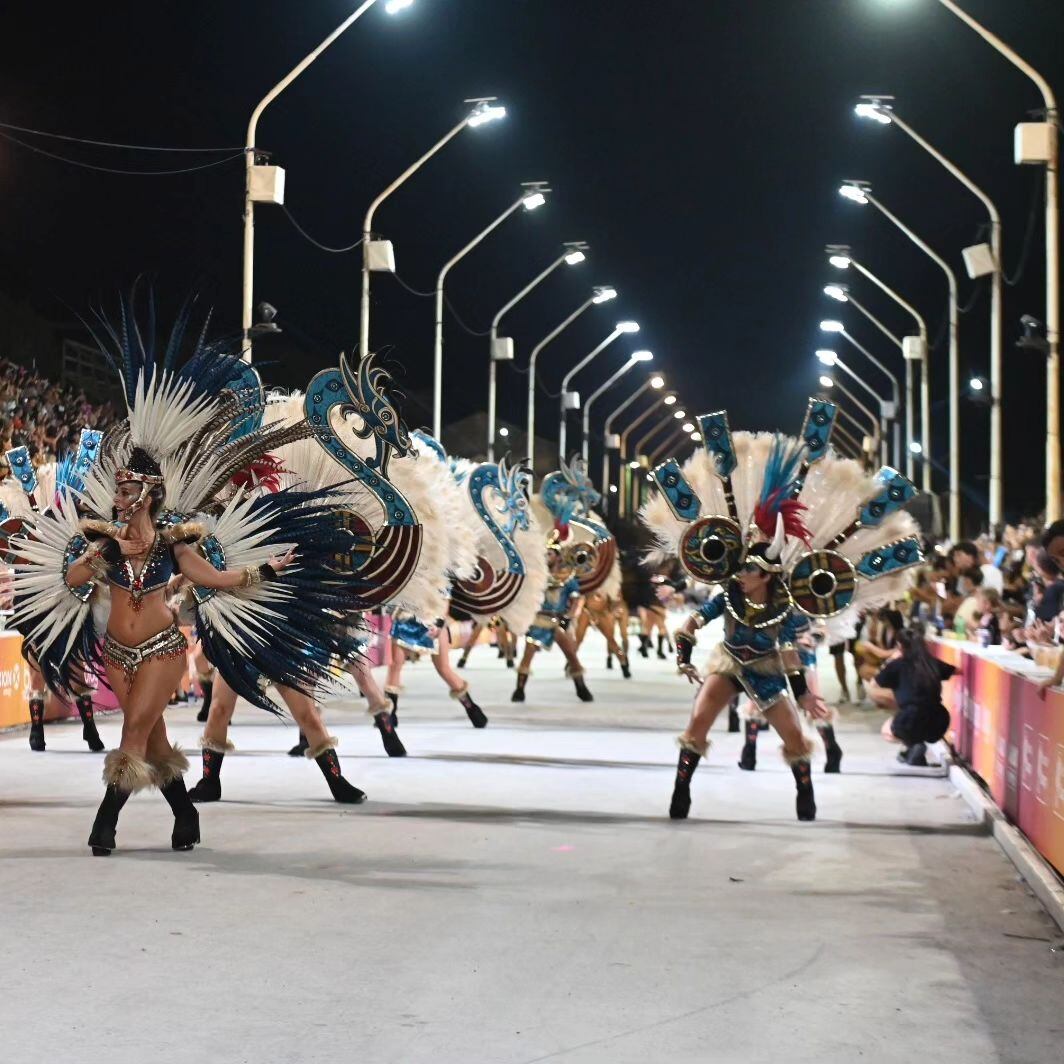 La Comparsa Papelitos se consagró campeona del Carnaval del País 2024