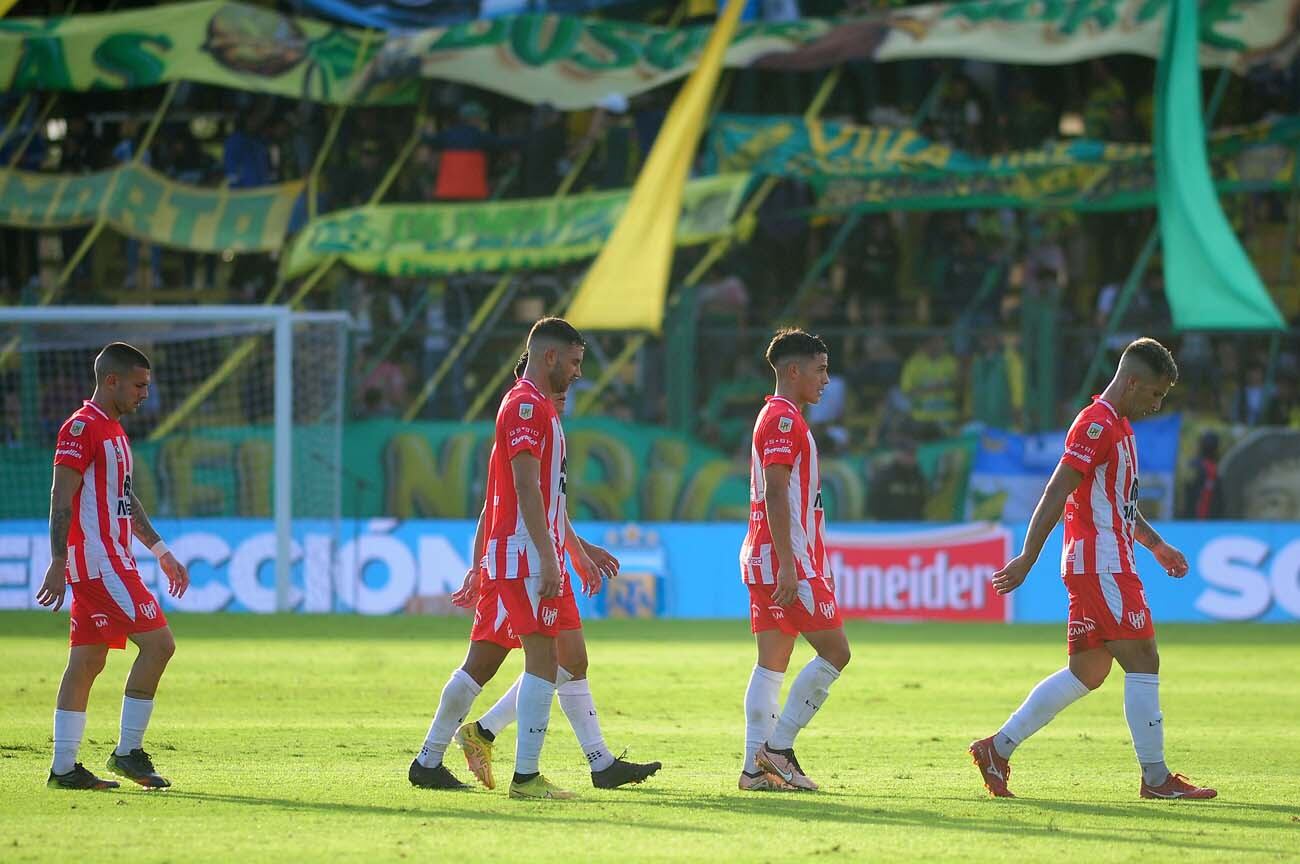 Defensa y Justicia vs Instituto en Buenos Aires (Fotobaires)