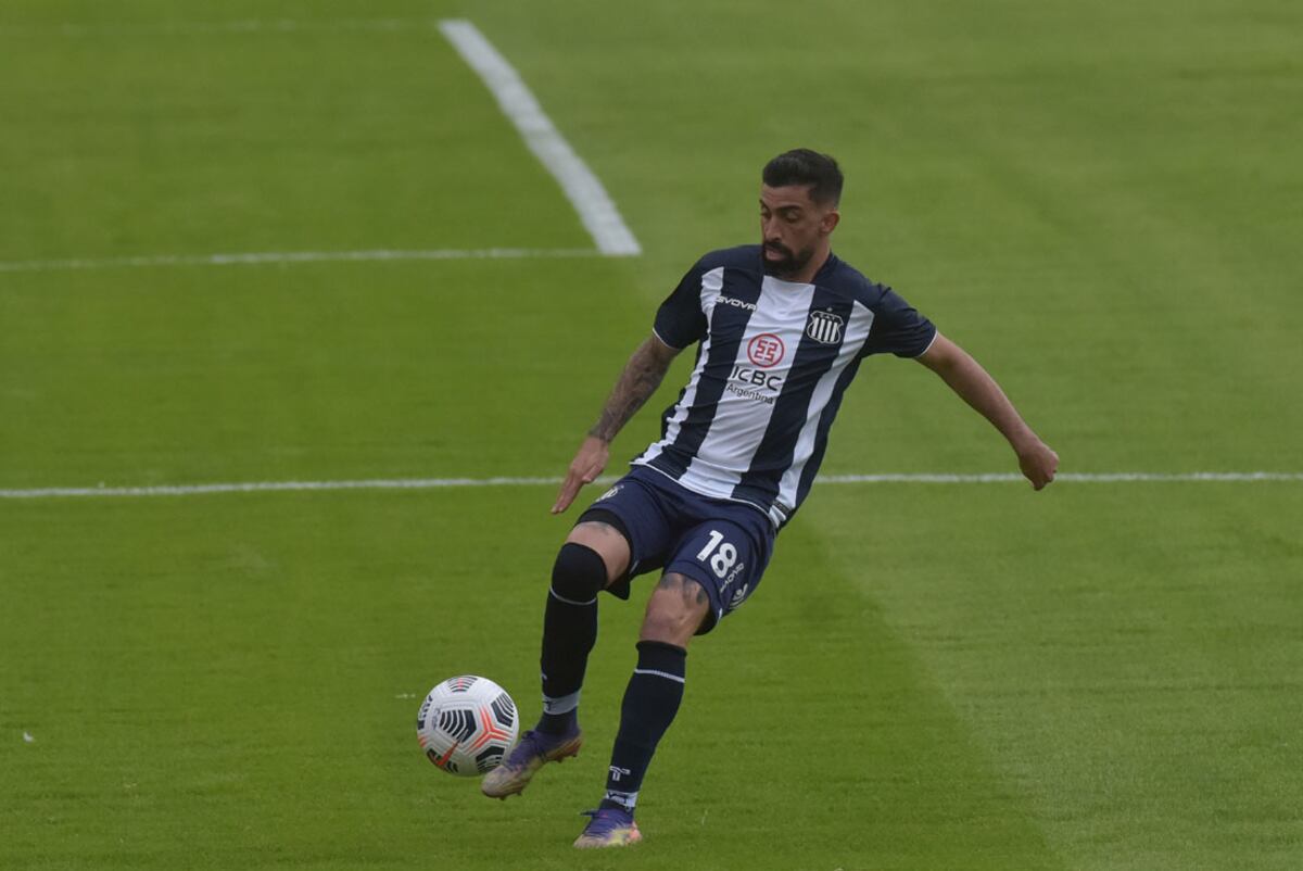 Talleres se fue a Santa Fe con un cambio