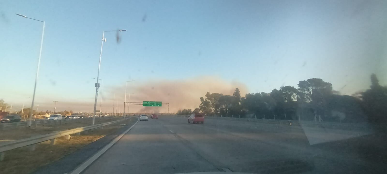 Incendio en Fuerza Aérea ( Gentileza lector de La Voz )