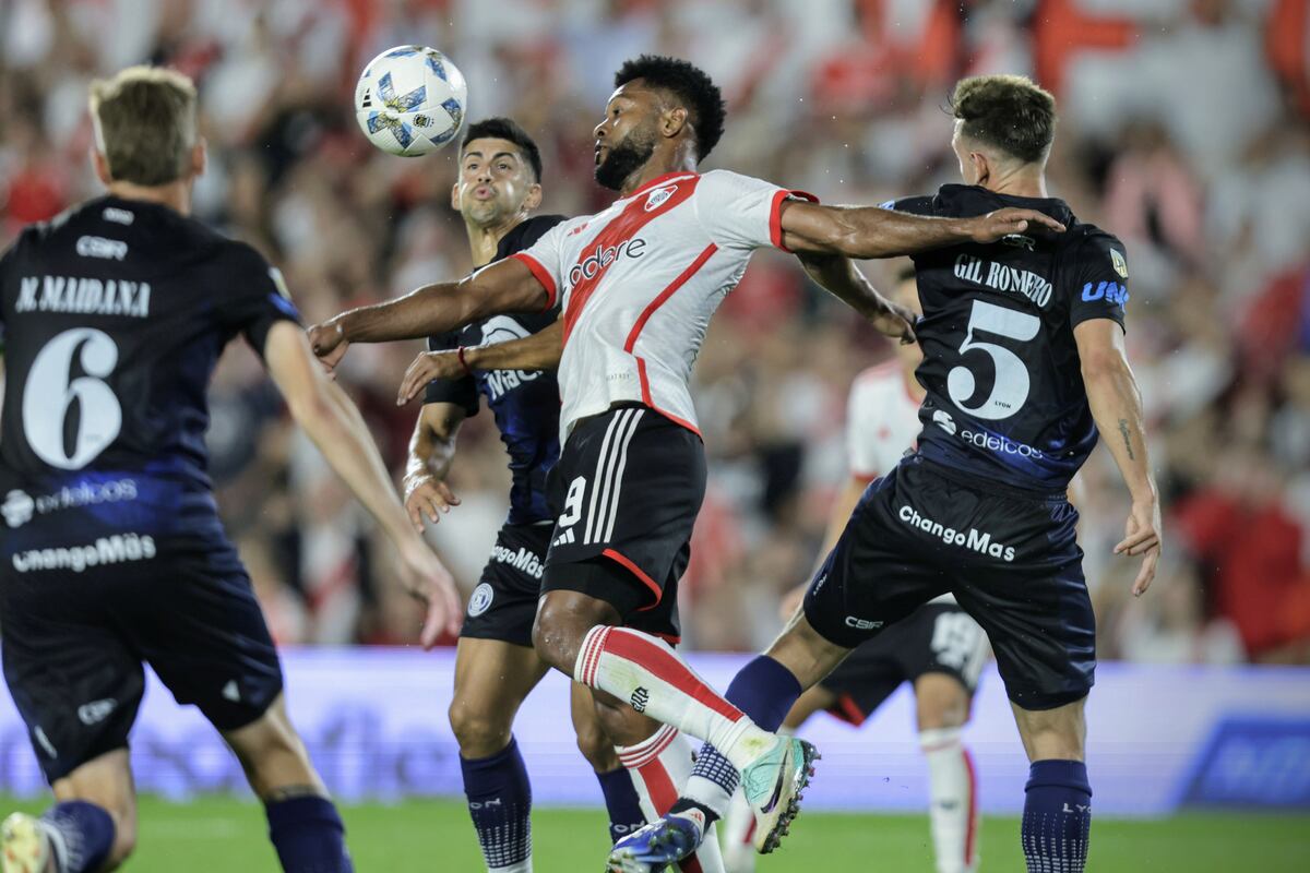 River le ganó 2 a 0 a Independiente Rivadavia: Borja brilló y fue el goleador de la noche