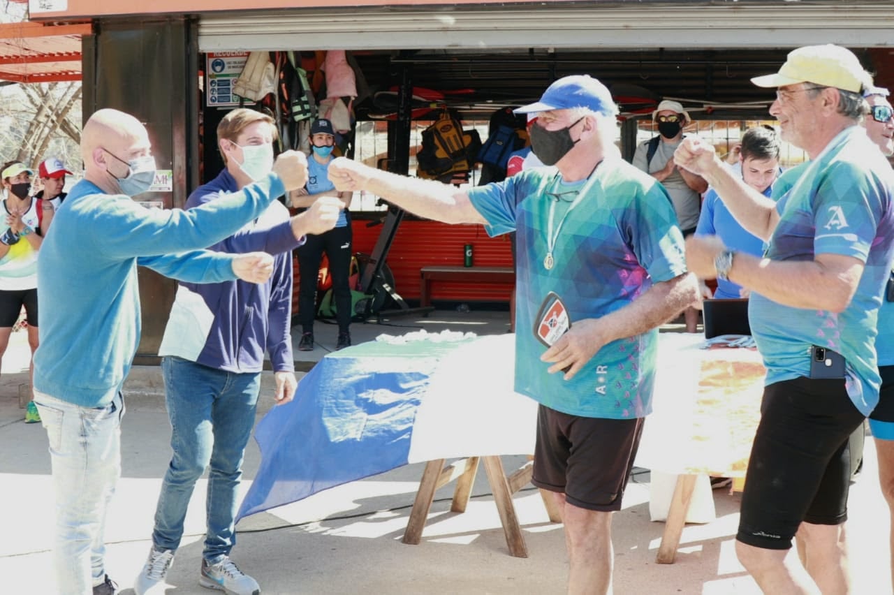 Regata Travesía Vuelta al Lago, organizada por la Asociación Cordobesa de Remo.