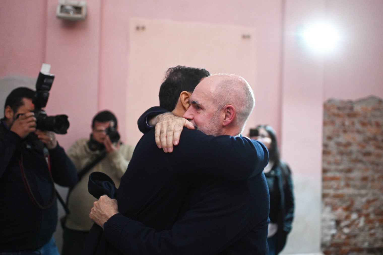 Horacio Rodríguez Larreta visitó y felicitó a Gustavo Valdés tras las elecciones legislativas en Corrientes.