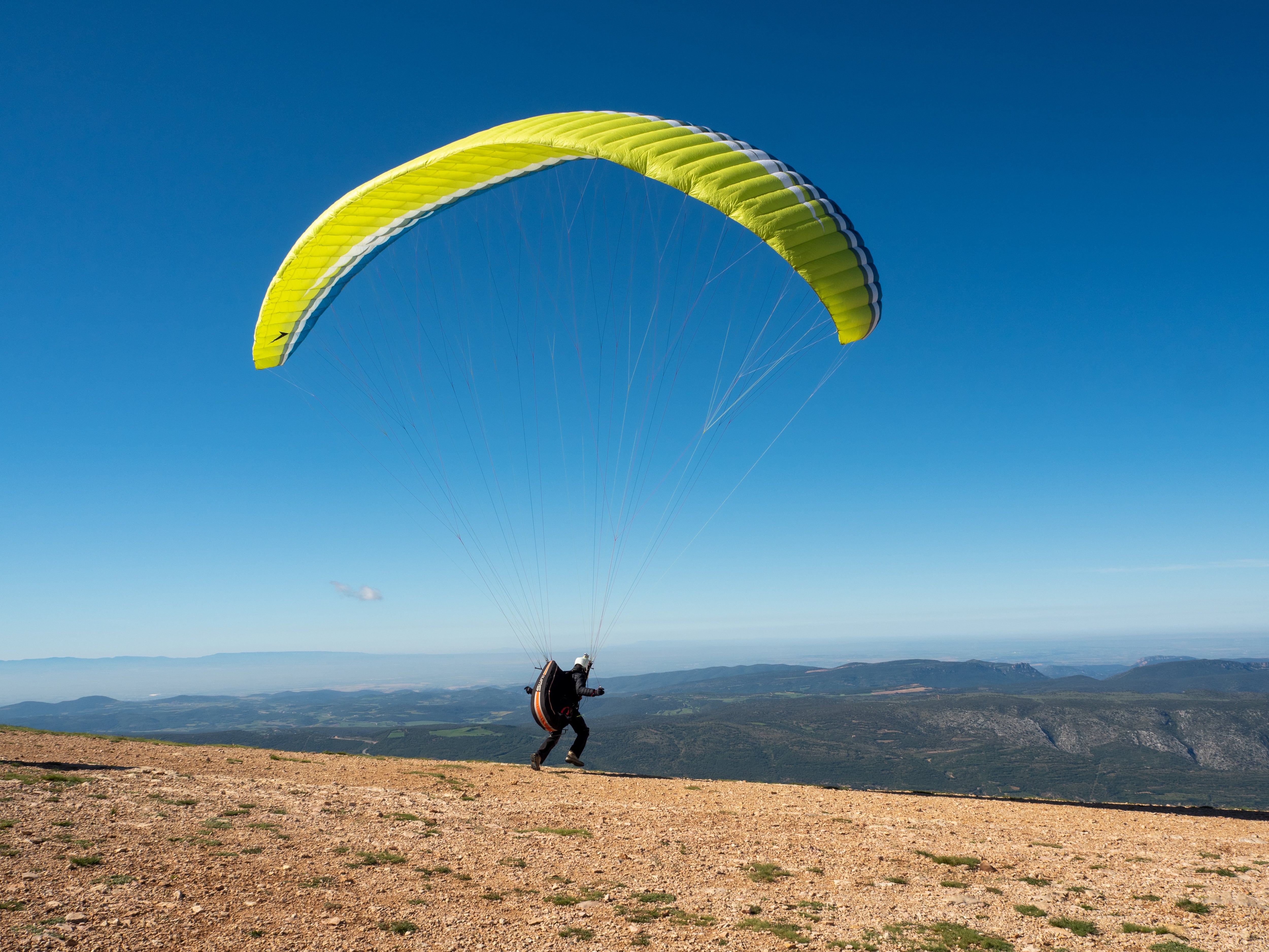 Vuelo bautismo en Cuchi Corral. (Foto: Unsplash)