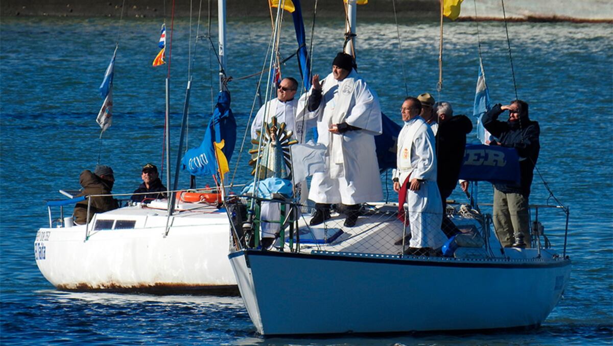Puerto Belgrano: realizaron la procesión náutica por el Día de Nuestra Señora de Luján