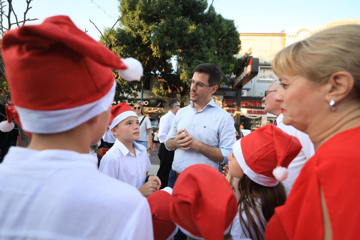 6V2HDBOF5NHILIVMXZWMKAXSEE