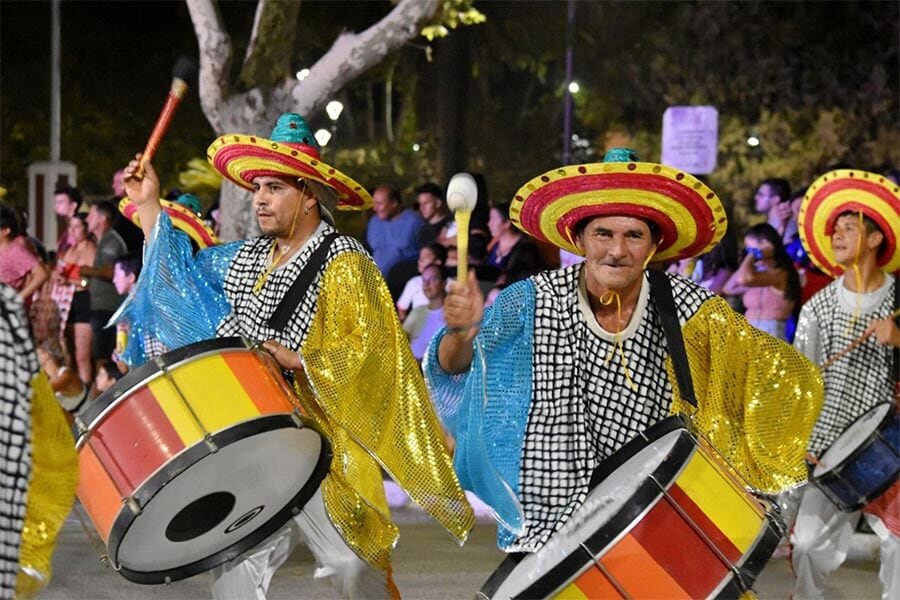 Corsos populares de Colón, ER