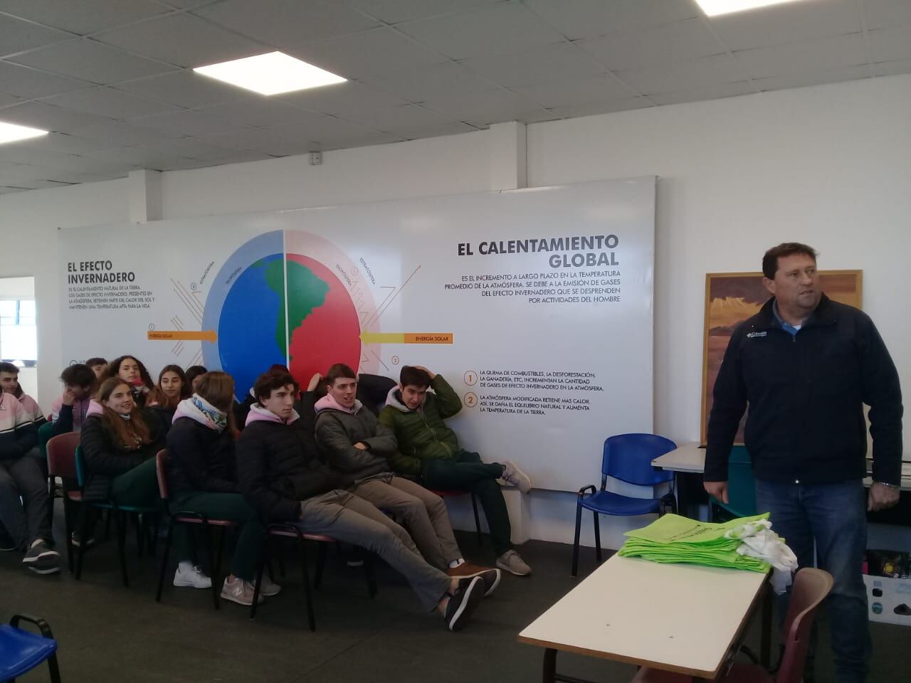 Alumnos del Colegio Jesús Adolescente visitaron la Planta de Separación de Residuos