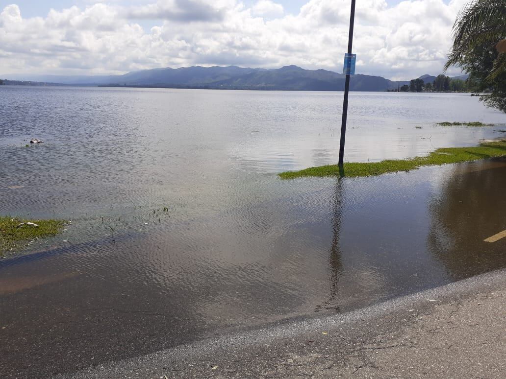 La costanera de Carlos Paz después del temporal.