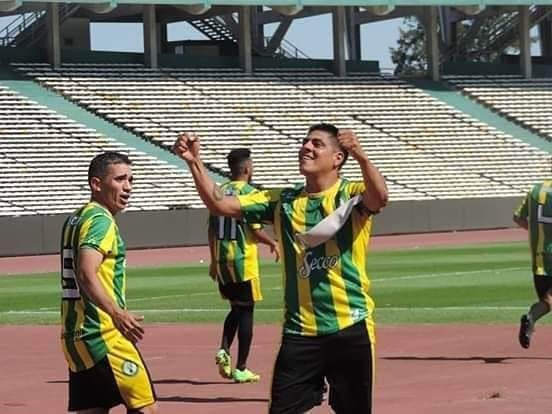 El goleador ayudó para la permanencia de los Luminosos en la Primera A de la Liga Cordobesa