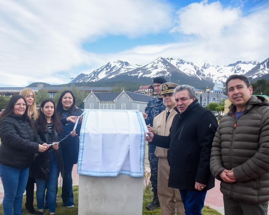 Acto en Ushuaia por el Día del Genocidio Selk´nam