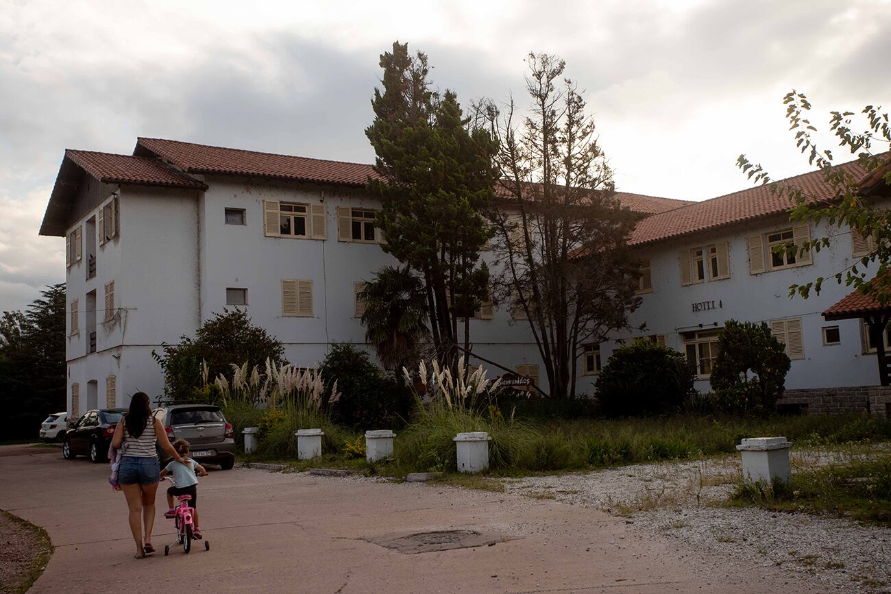 Embalse: Hoteles de la unidad turística cerrados. (La Voz)