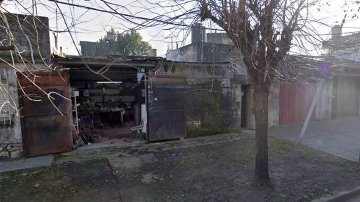 Brutal ataque a un jubilado de Rosario para robarle una batería de auto