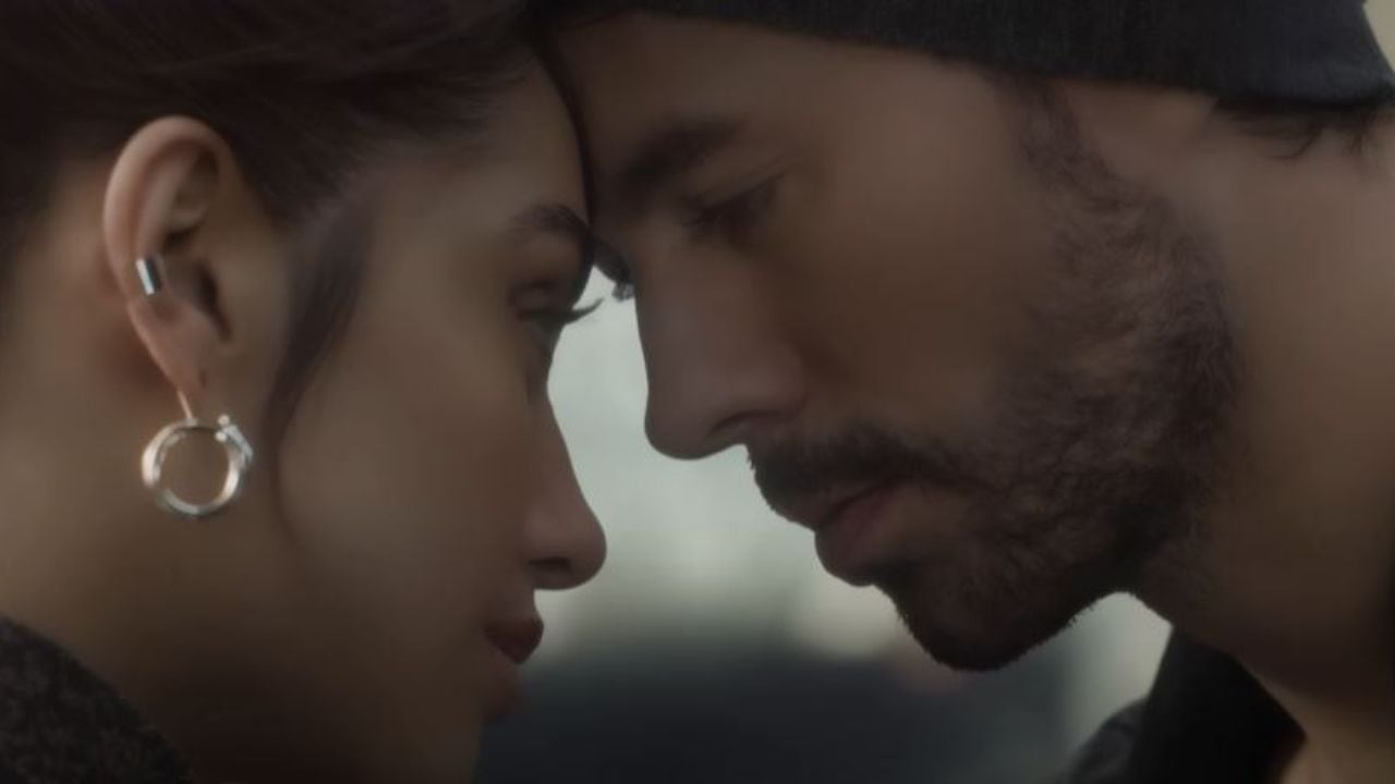 María Becerra y Enrique Iglesias lanzaron el romántico videoclip de “Así es la vida”