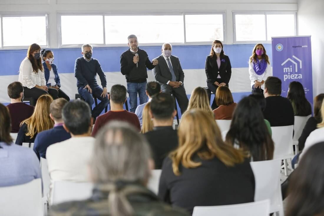 El acto se llevó adelante en Moreno y estuvo encabezado por el jefe de Gabinete, Juan Manzur, y el ministro de Desarrollo Social, Juan Zabaleta.