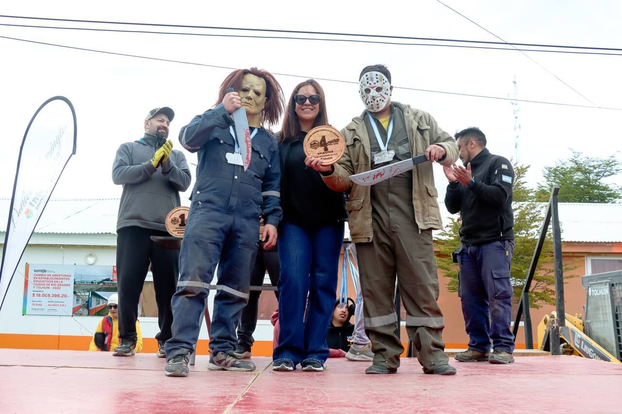 La primera edición de la carrera de autos locos fue un éxito en Tolhuin