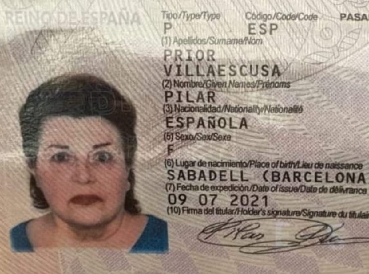 Encontraron el pasaporte de una mujer española en Villa Carlos Paz y la buscan para devolver la documentación