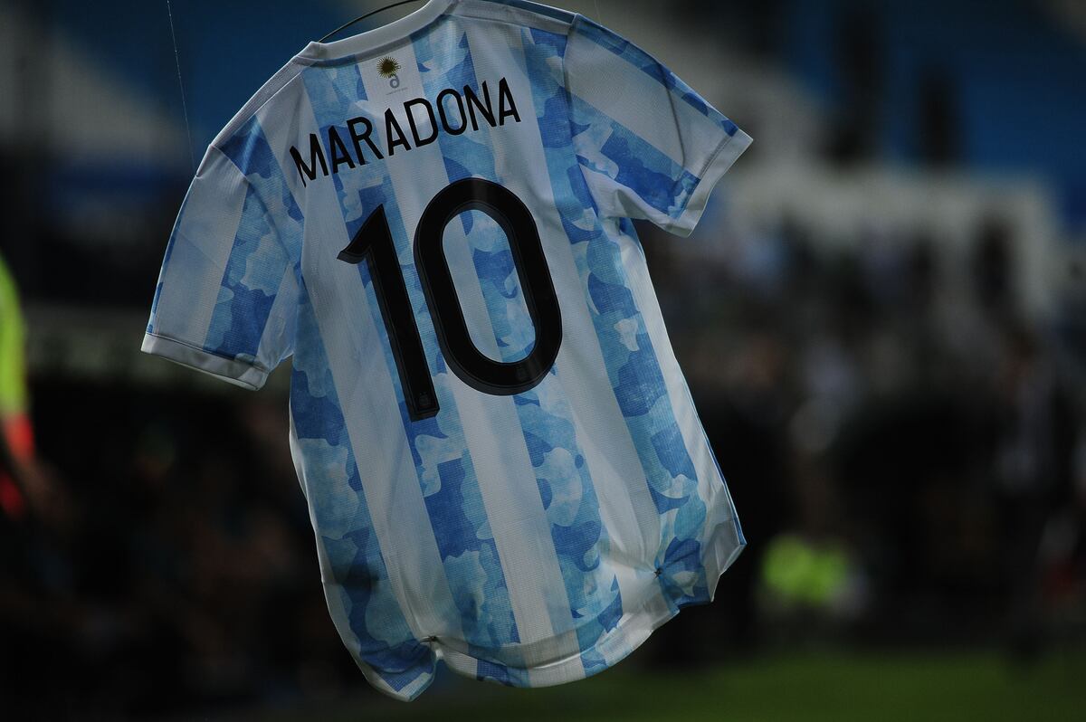 Los sentidos homenajes a Diego Maradona a un año de su muerte
