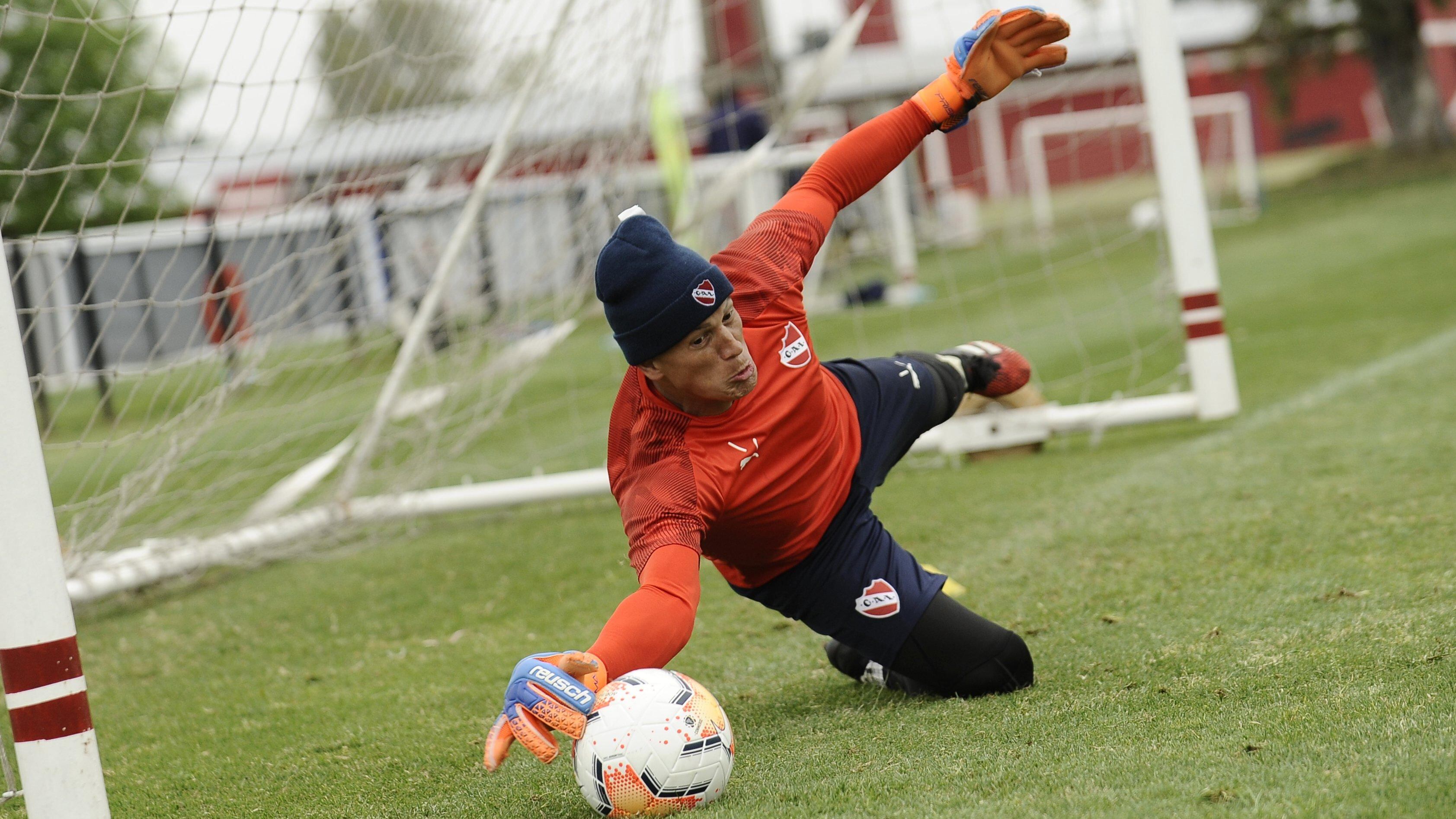 Sebastián Sosa, clave en Independiente, se perderá el clásico por coronavirus.