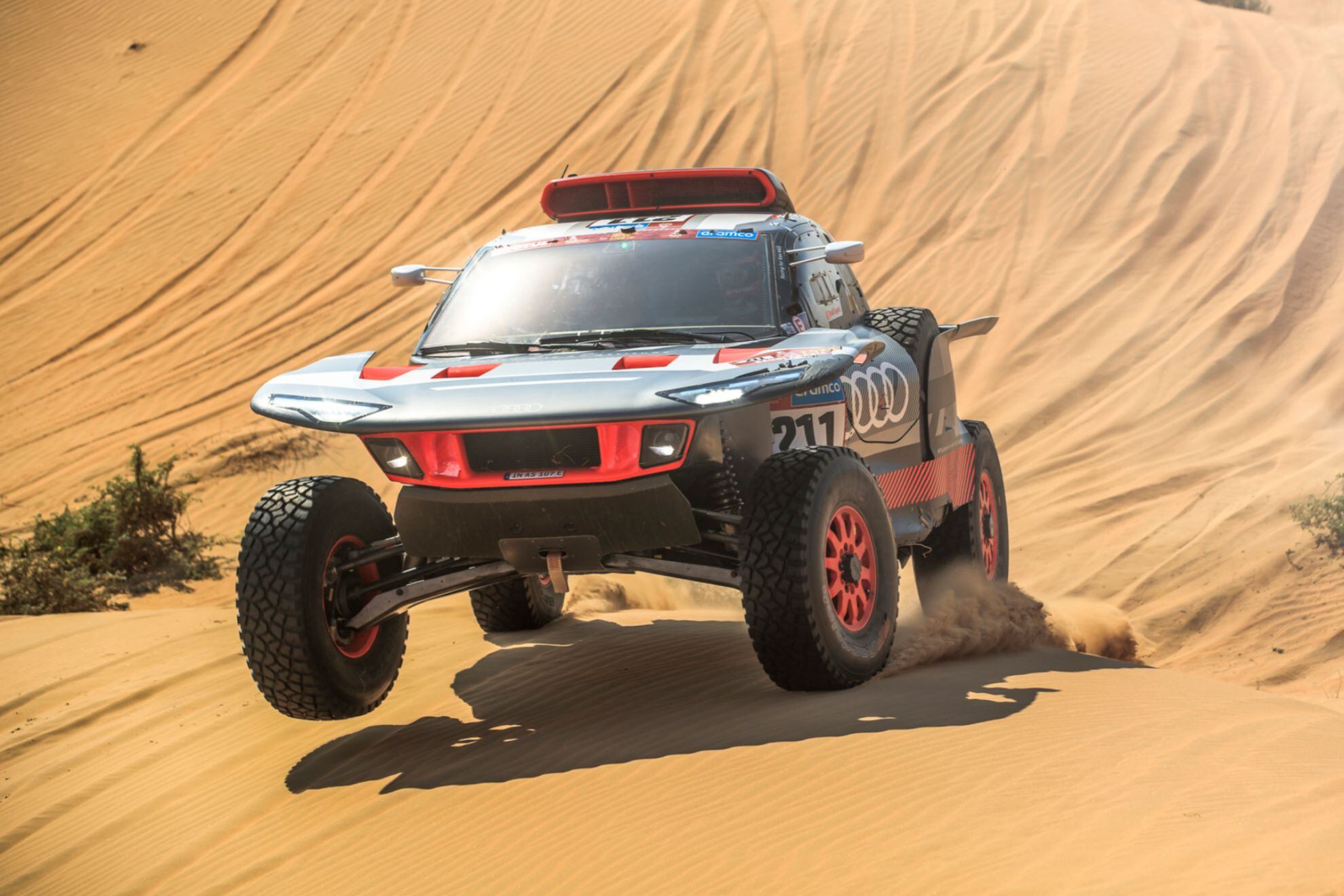 Audi Sport, con su prototipo eléctrico, intenta imponerse con Sainz en el Dakar 2024.