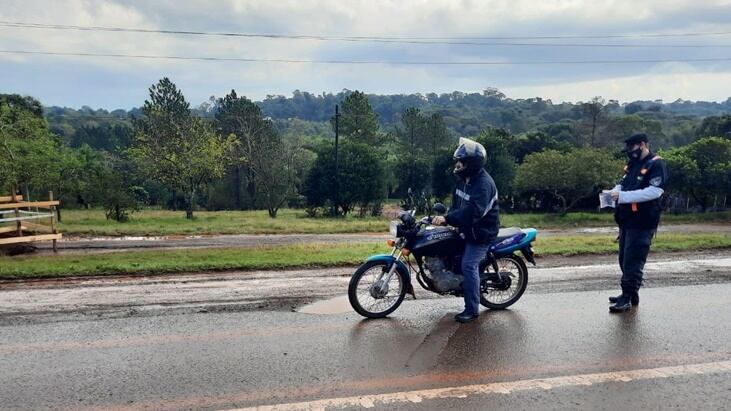 Se llevaron adelante operativos de seguridad vial en Oberá. Policía de Misiones