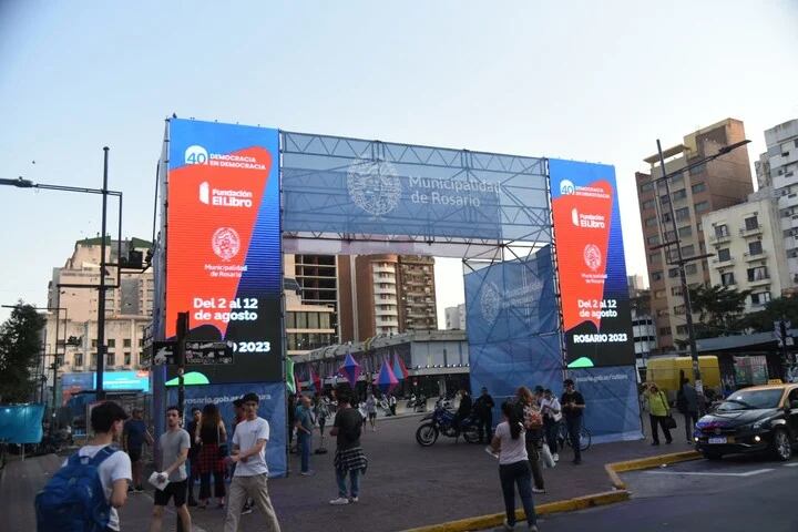 La Feria del Libro estará hasta el 12 de agosto Rosario