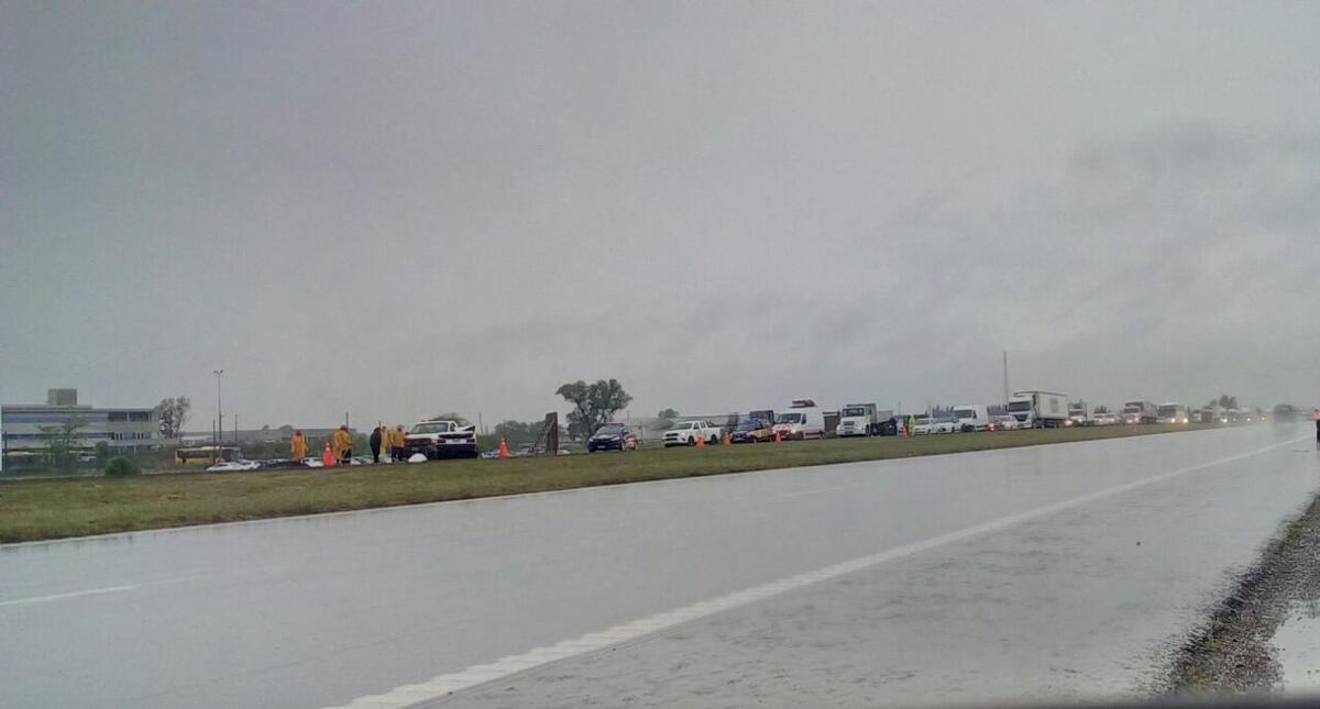 Murió automovilista tras el choque con un camión en Autopista Rosario-Buenos Aires