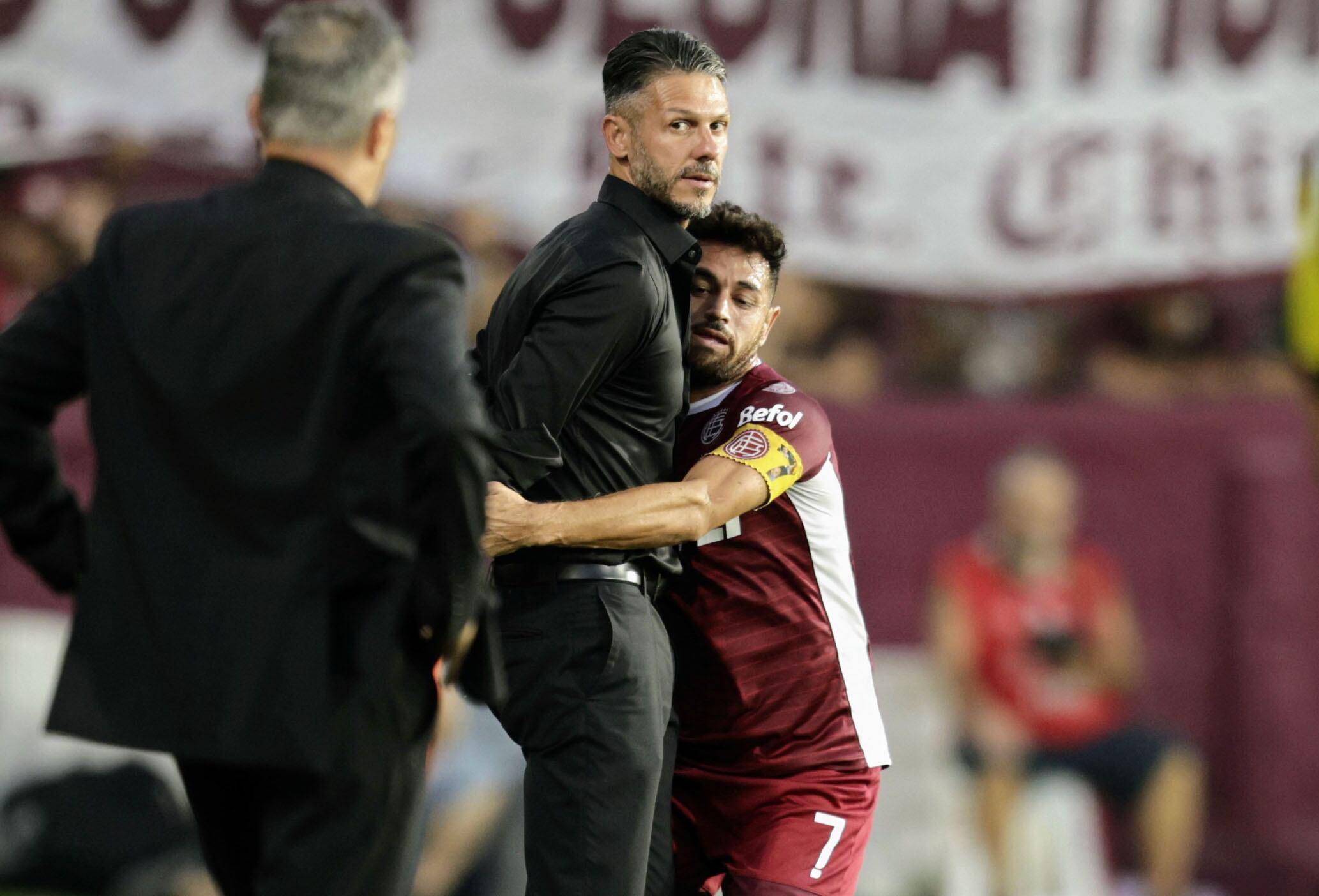 A Martín Demichelis no le gustó para nada la broma de Andrés Fassi (Fotobaires).