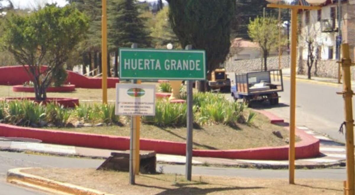 Tragedia en Huerta Grande: un turista de 84 años falleció mientras viajaba en colectivo urbano
