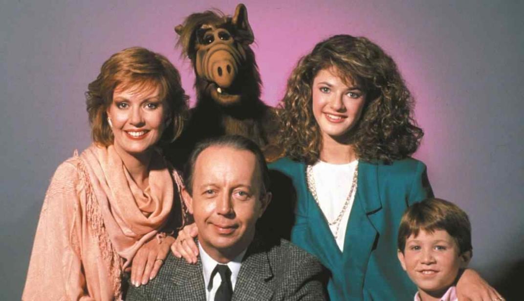 ALF, una de las series de televisión más famosas de la década de 1980.