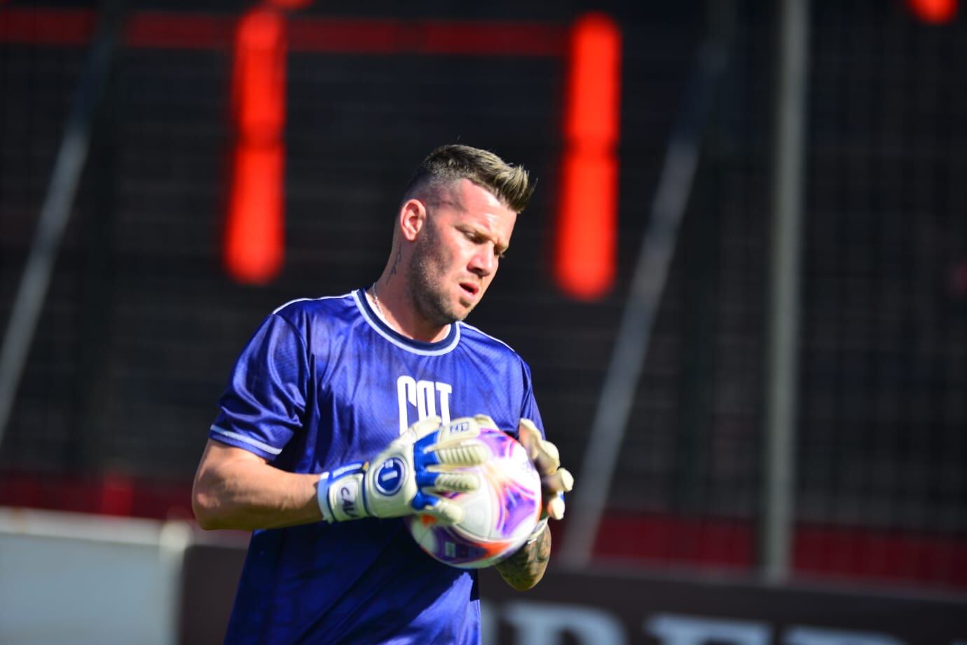 Guido Herrera contó la situación clave que se dio en el vestuario durante el entretiempo que le permitió a Talleres levantar un 2-0 y terminar 2-2 con Colón, en Santa Fe. (José Gabriel Hernández / La Voz)