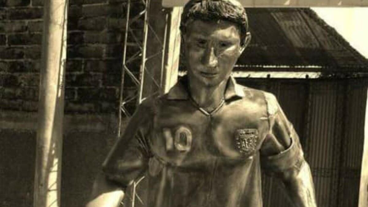 Lionel Messi tiene su estatua en Córdoba y se hizo viral