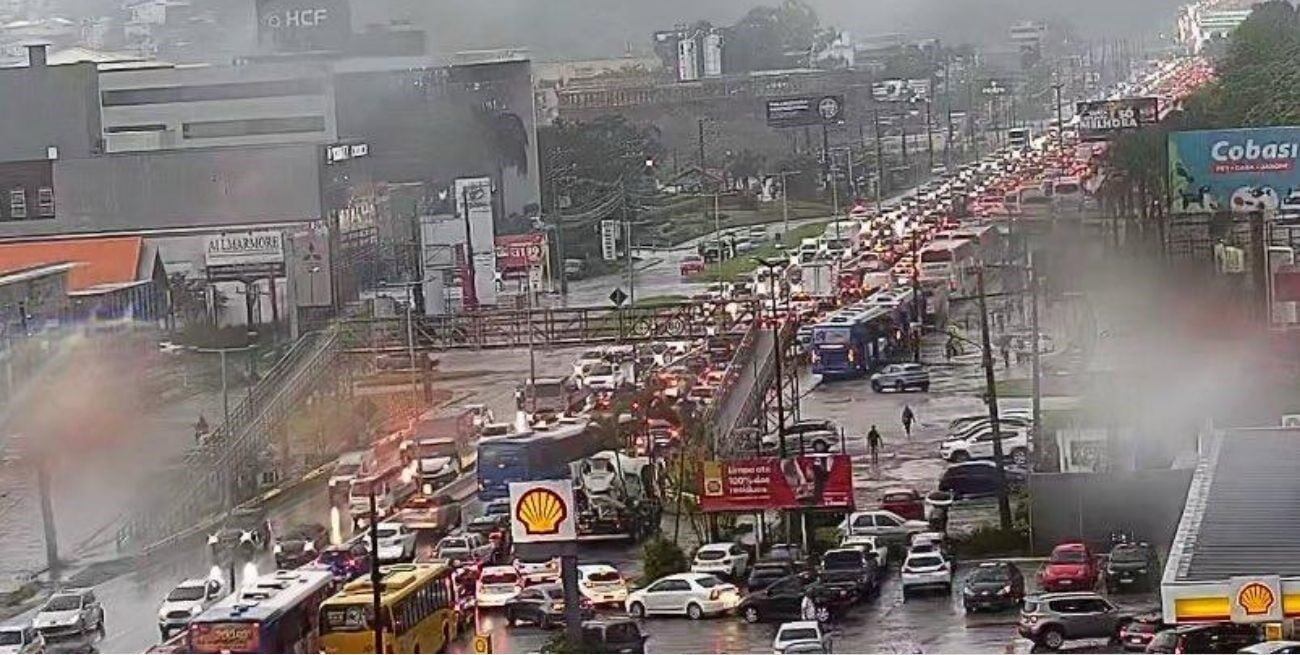 Graves inundaciones en Florianópolis en Brasil.