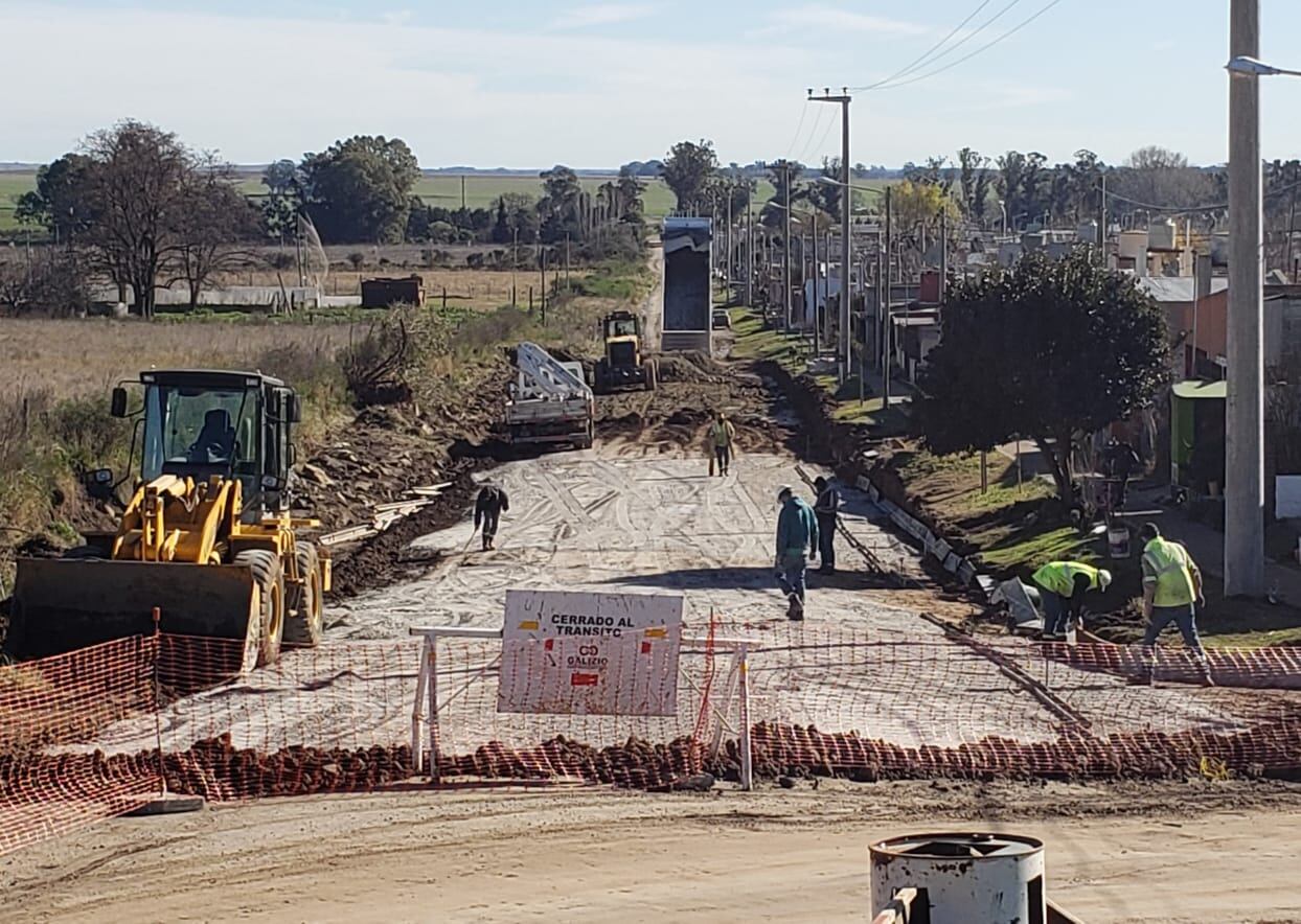 Realizan mejoras en parajes rurales.