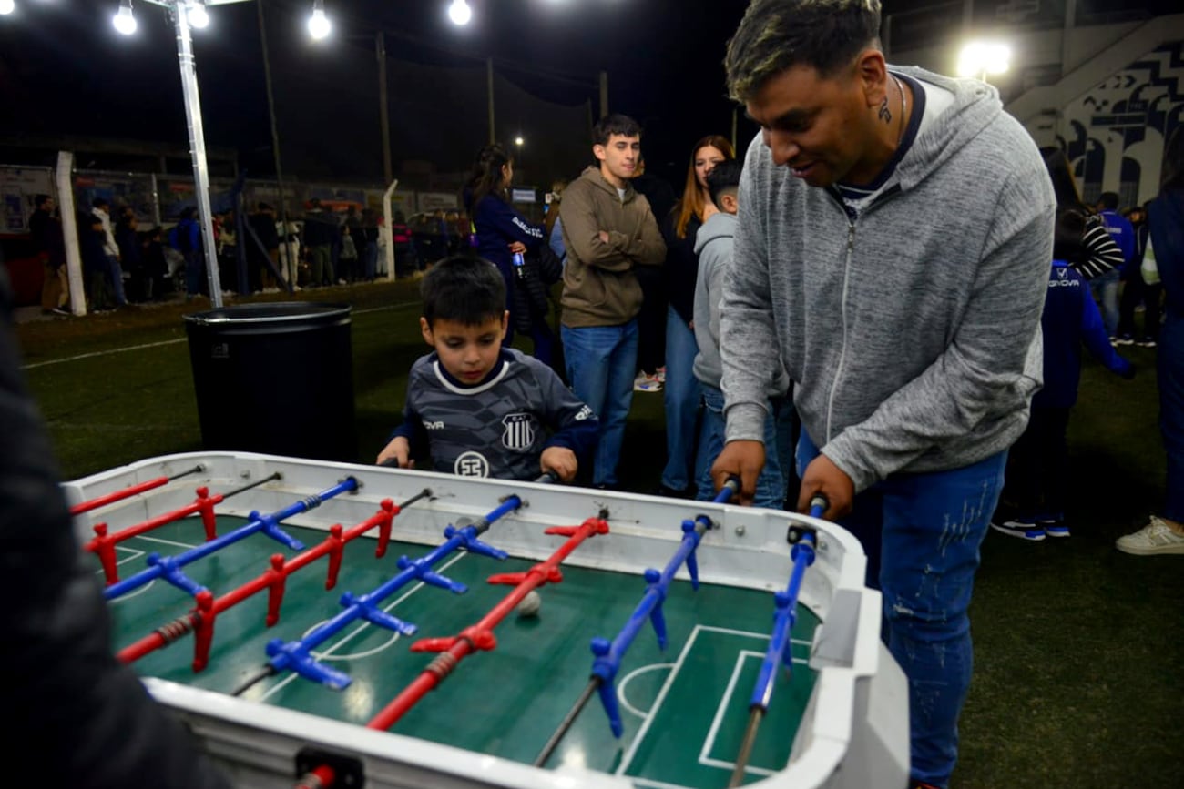 Noche de los Museos. Talleres también se sumó a la celebración por la noche de los museos. (Nicolás Bravo / La Voz)