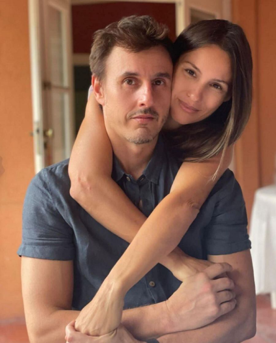 Pampita quiere volver a ser madre con Roberto García Moritán