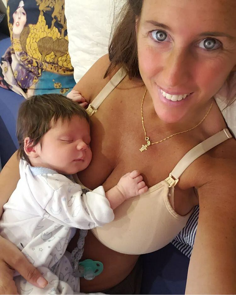 Estefanía Pasquini y su hijo Emilio.