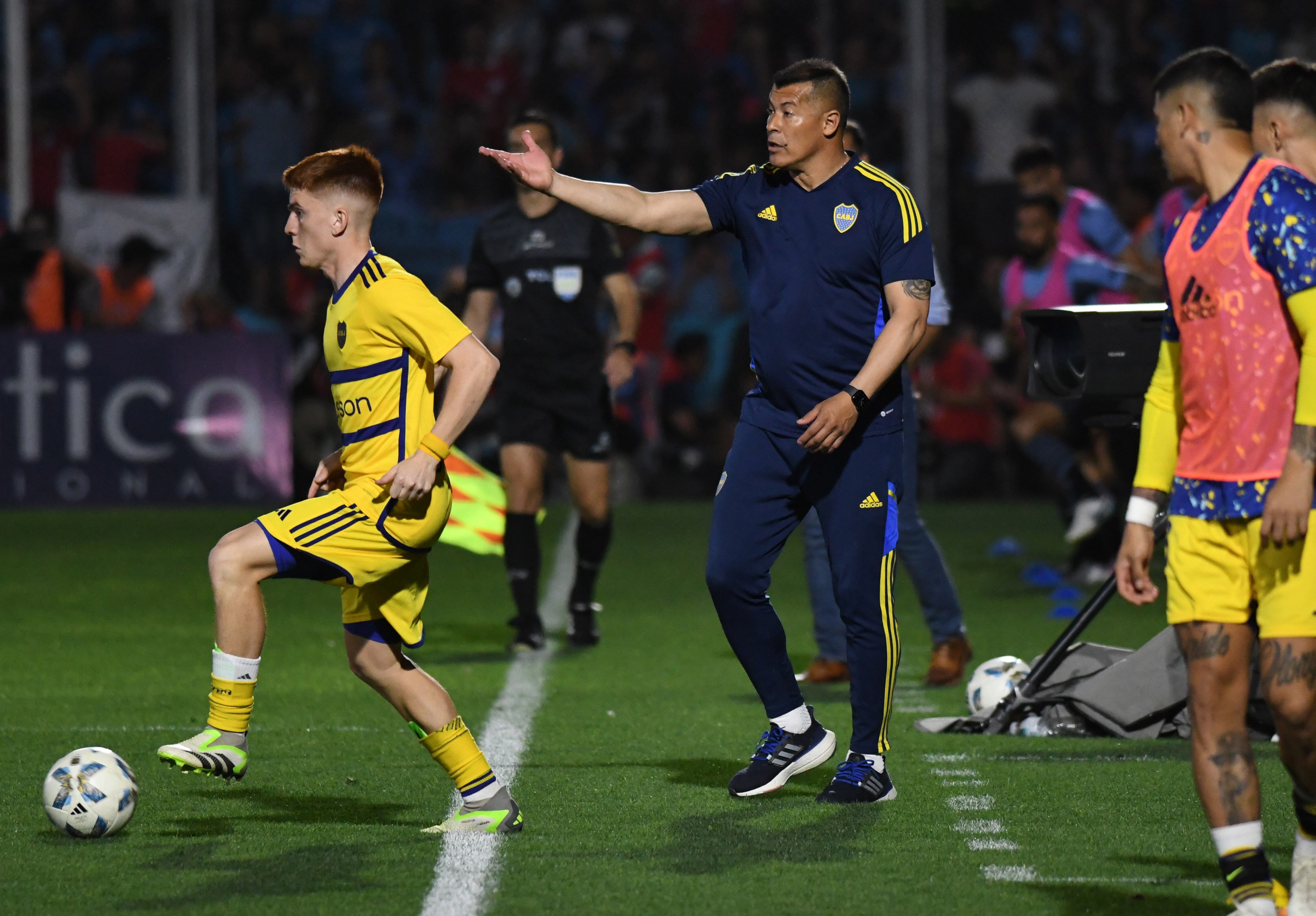 Jorge Almirón, DT de Boca, en el encuentro ante Belgrano. (Fotobaires).