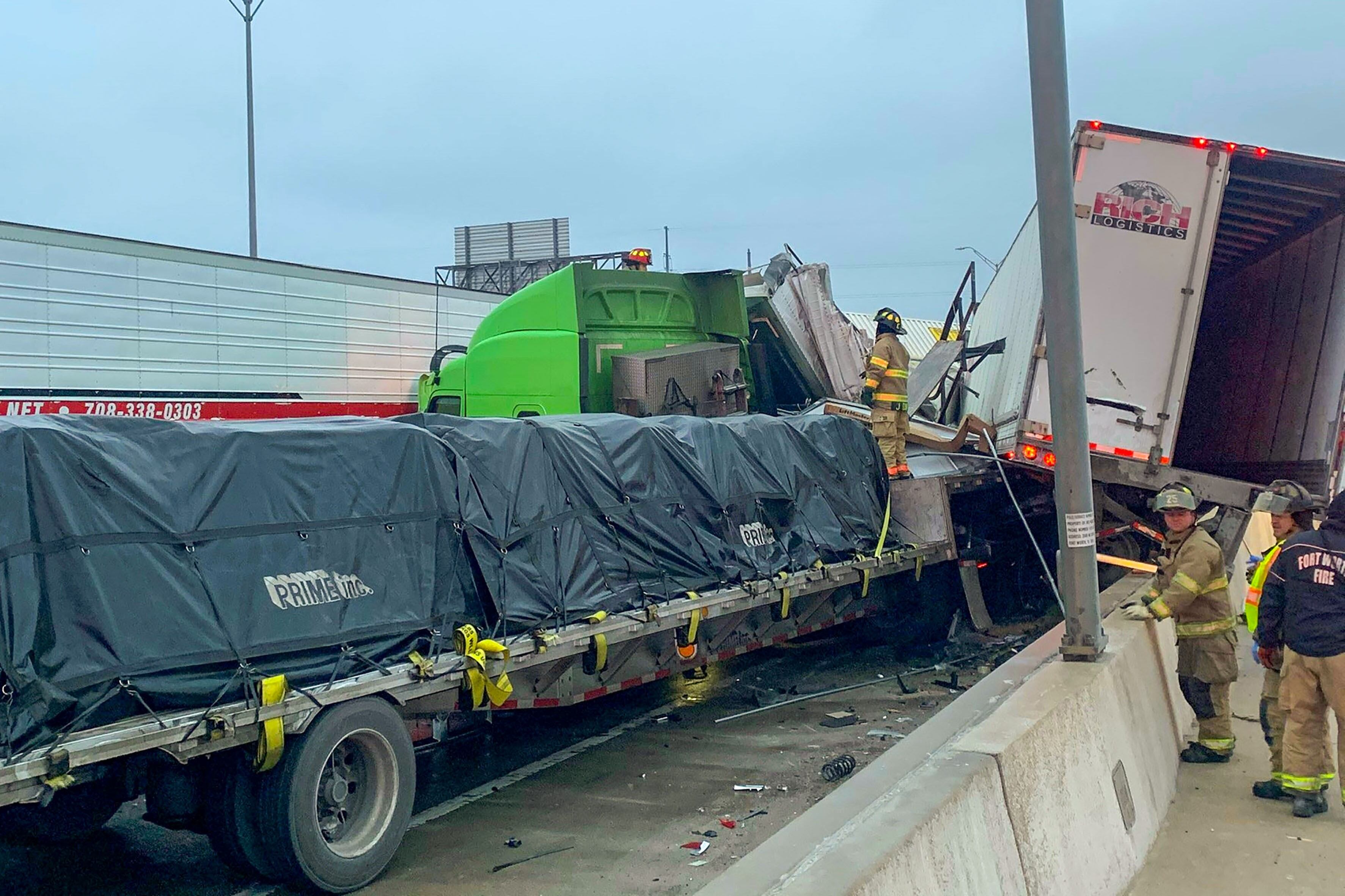 Accidente múltiple en autopista de Texas