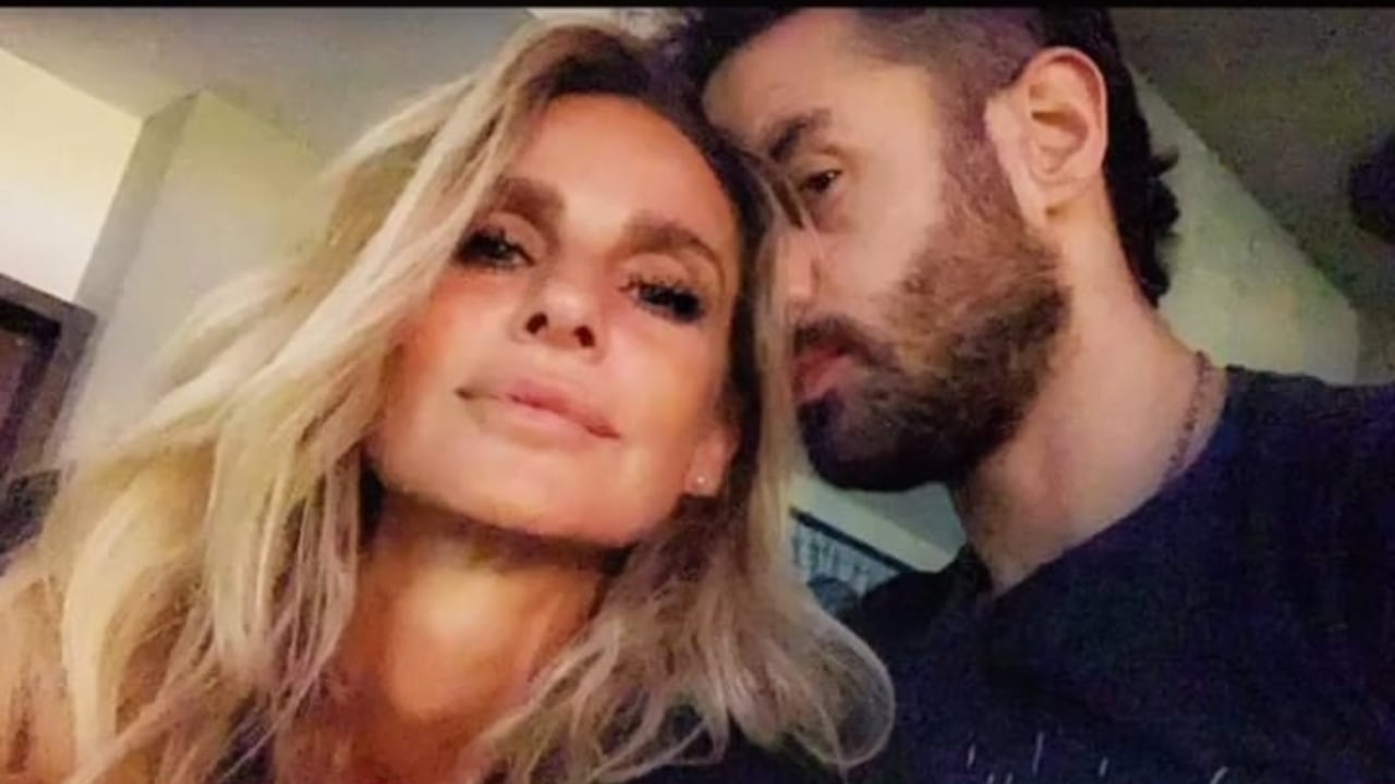 La mendocina subió la primera selfie junto a su flamante novio.