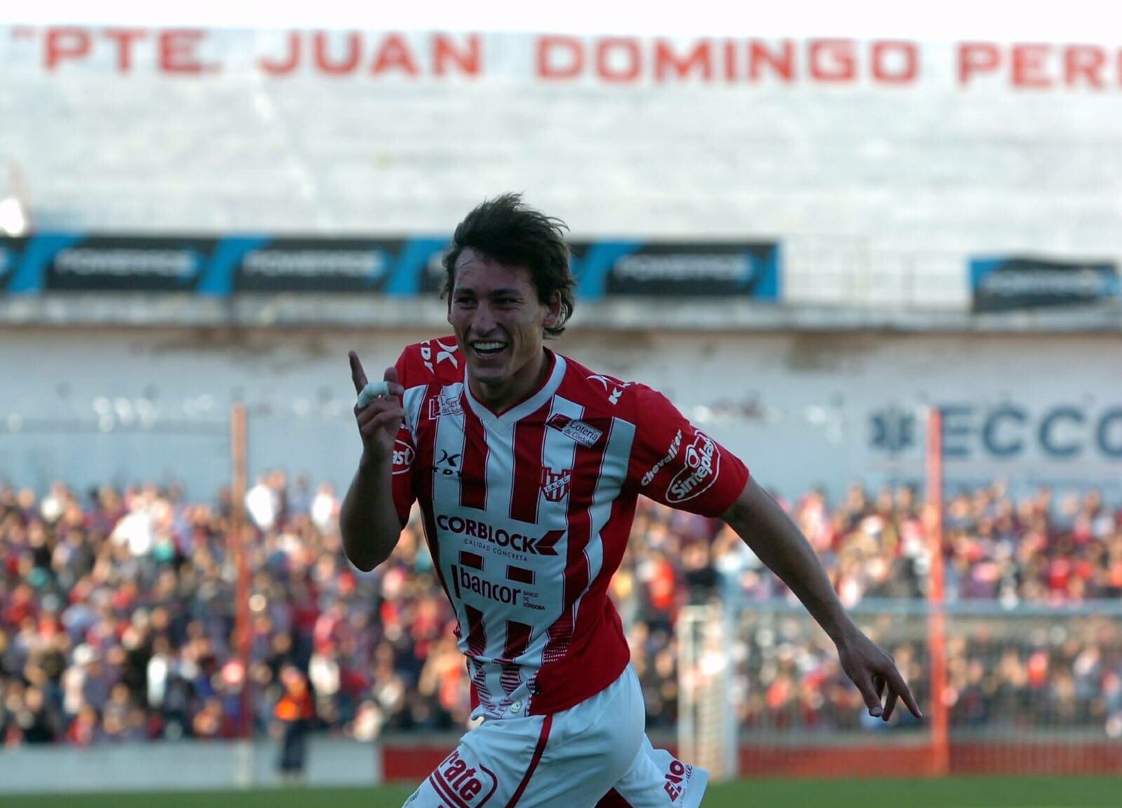 Damián Schmidt, defensor pampeano formado en Instituto, deja el fútbol por las lesiones. Pasó por Racing, Colón y San Martín de Tucumán, entre otros. (Gentileza Damián Schmidt).