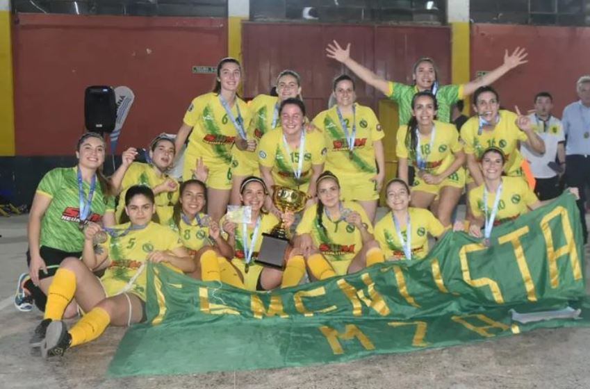 Cementista tricampeón nacional