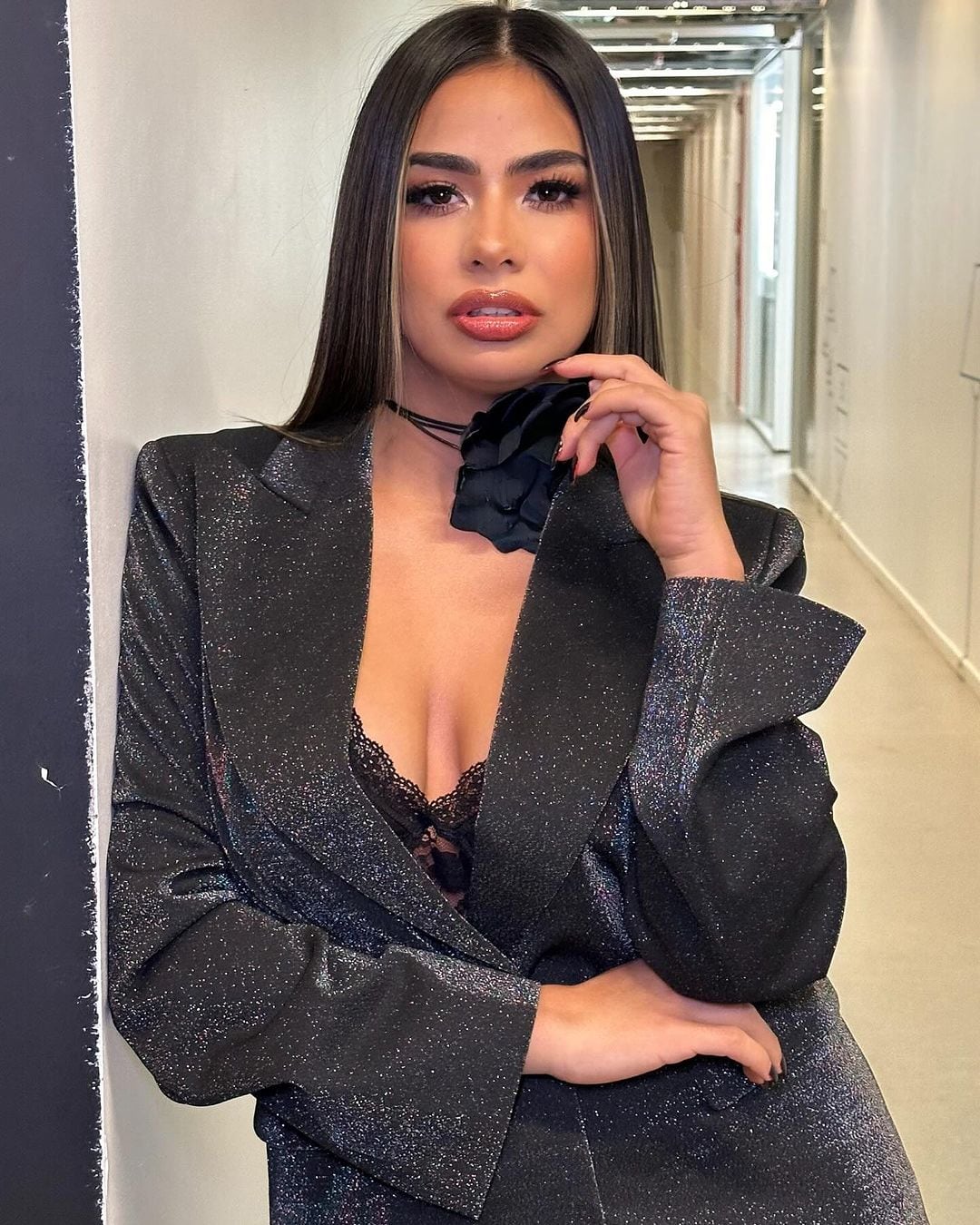 Daniela Celis encendió Instagram con un look deportivo ultra hot
