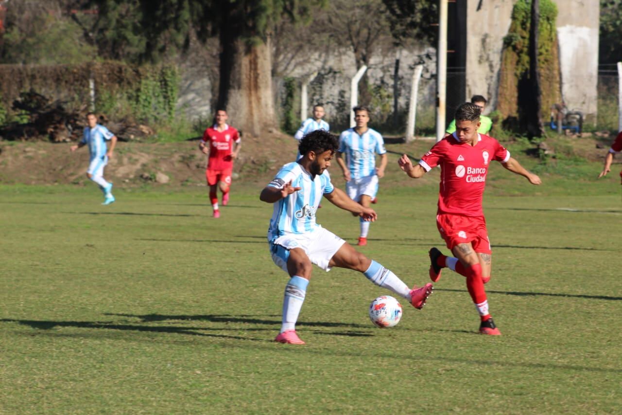 La reserva Decana empató con Huracán sin goles.