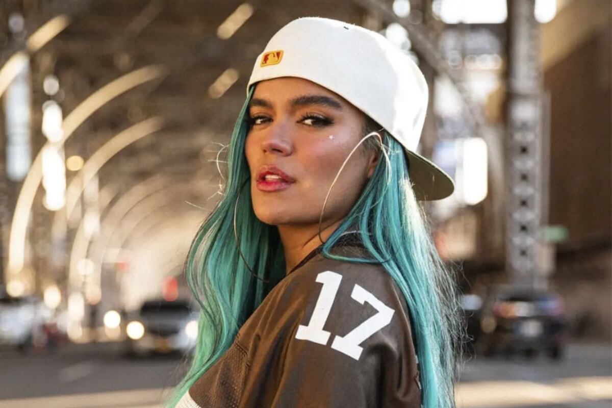 Karol G sigue dando de qué hablar a sus fans en Instagram con su nuevo color de pelo