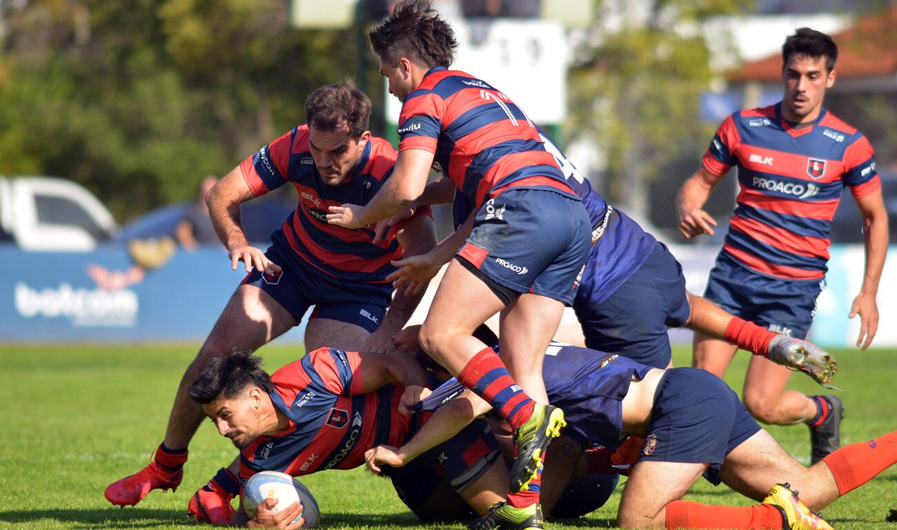 Tablada contra Santa Fe Rugby por cuartos de final del Torneo del Interior A.  (José Gabriel Hernández / La Voz)