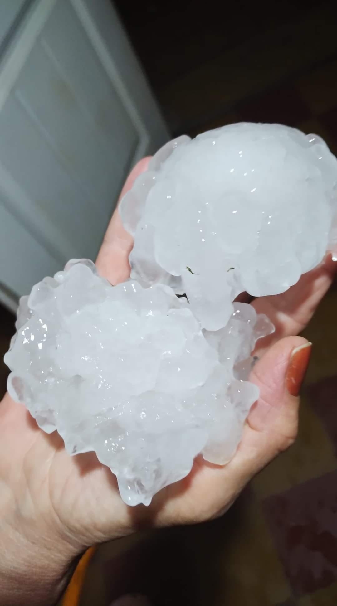 Imágenes del temporal en Villa Mercedes.