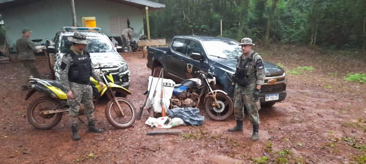 Guardaparques desmantelan un campamente de furtivos en el Parque Provincial Urugua-í