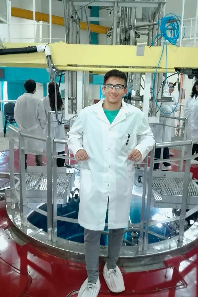 Axel Códoba estudia Geología en Neuquén. 