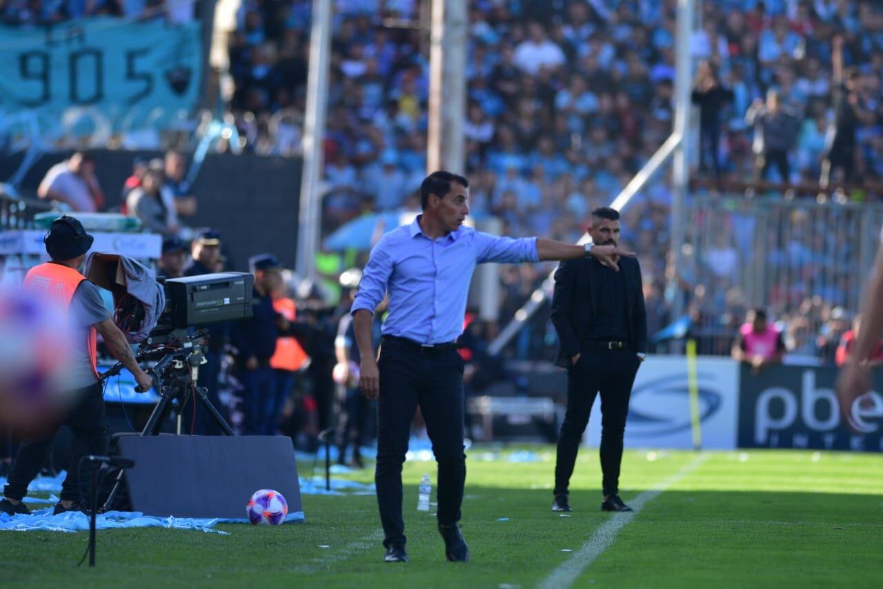 Belgrano y Talleres, en una nueva edición del clásico cordobés en el Gigante de Alberdi. (Ramiro Pereyra / La Voz)